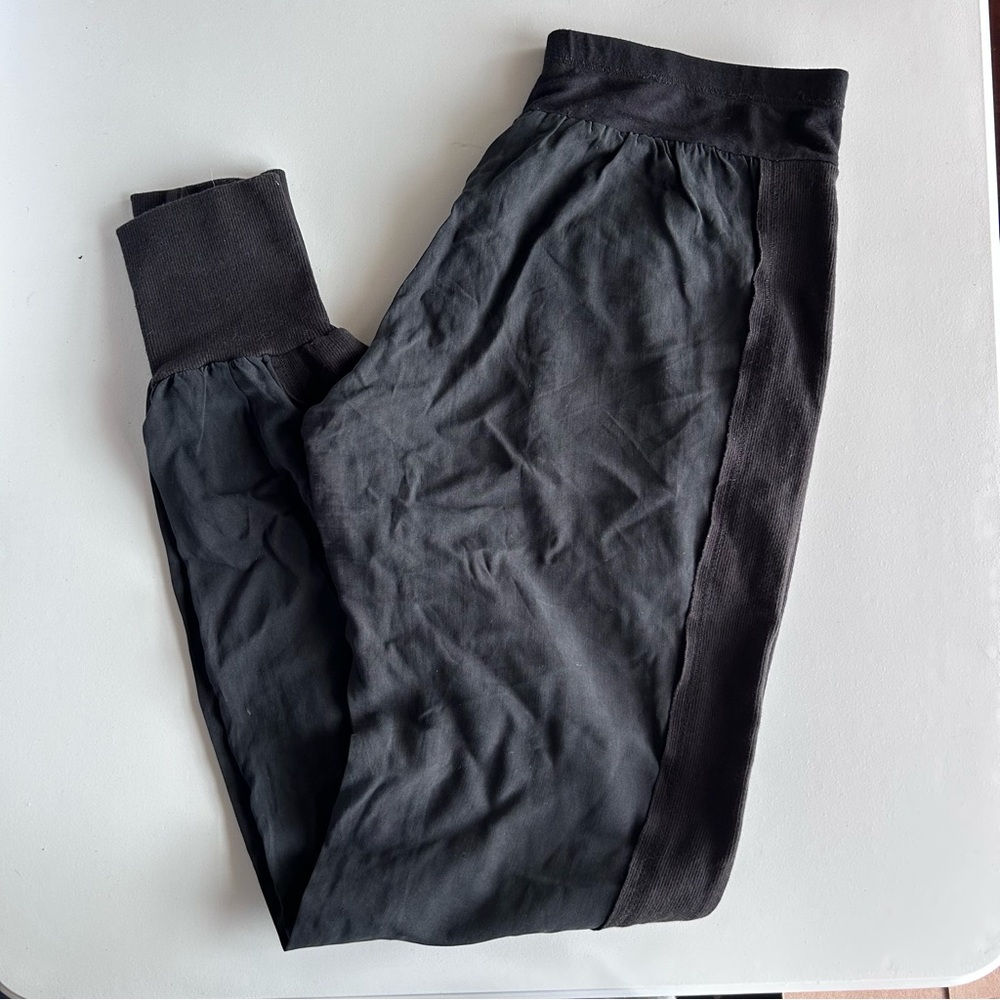 Soft Silk Jogger Pants - Sleek Pull-On Style Designer